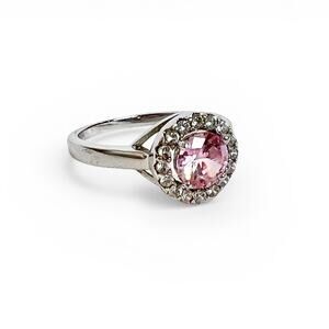 Fashion Ring Pink Stone Faceted Glass Halo Accents Silver Tone Sparkle Glam 5.75